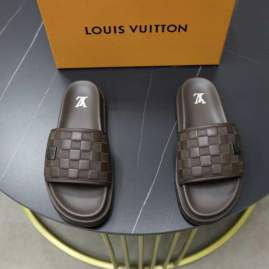 Picture of Louis Vuitton Slippers _SKULVsz38-45hnh03431008